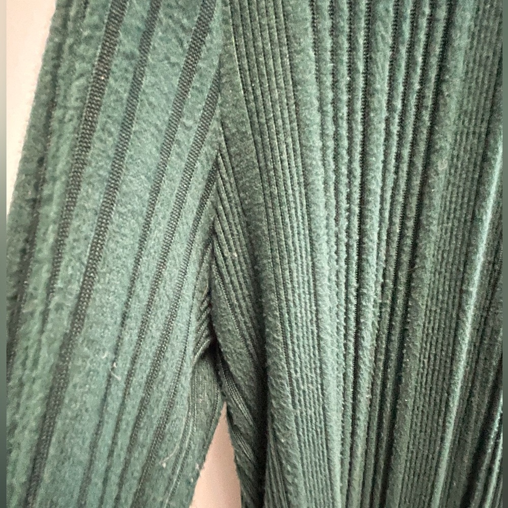 Green Ribbed Open Front Sweater - Picture 4 of 4